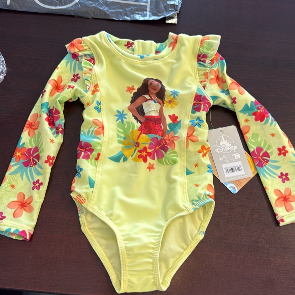 Little girl swim